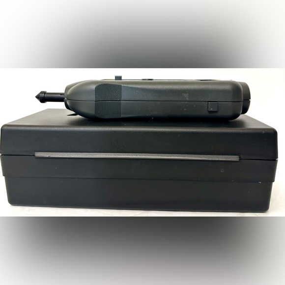 Extech 461995 Combination Contact Laser Photo Tachometer 10-99999rpm Calibrated - Picture 4 of 12